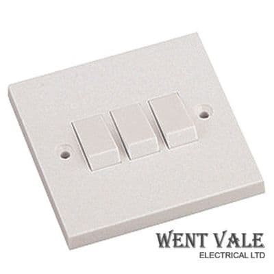 Newlec NL8310/32 - 6a Three Gang, Two Way Switch New