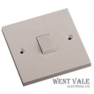 Newlec NL8310/INT - 6a One Gang, Intermediate Switch New