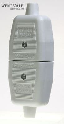 Newlec - NLLCW - White 10a (2400w) 3 Pin In-line Lead Connector Plug & Socket
