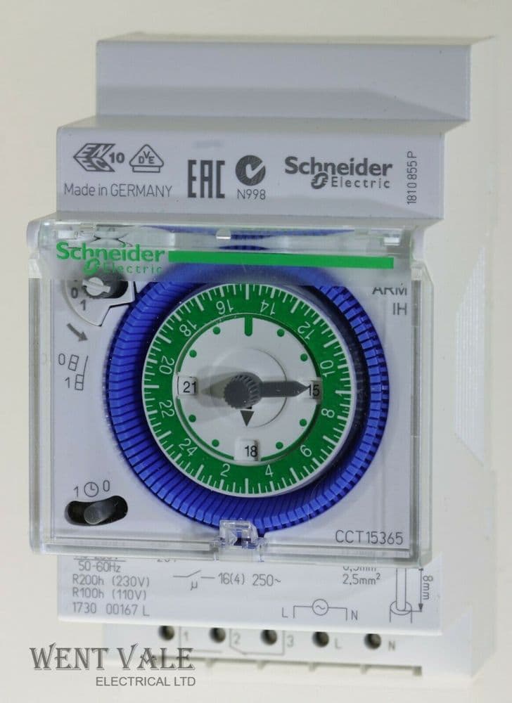 Schneider Acti 9 CCT15365 - IH 1P - 24 Hr 7 Day 16a Mechanical Time Switch