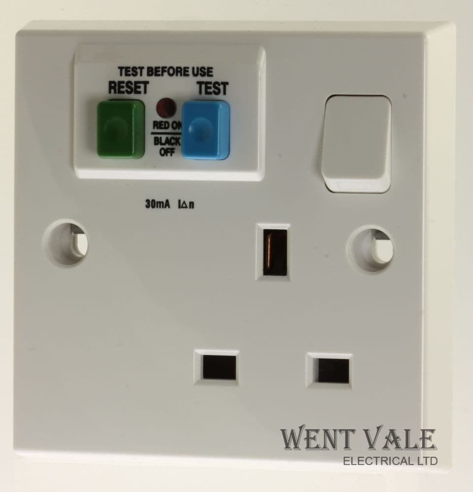 Schneider Exclusive Moulded - GPRCDSKT1G - 13a 1g 30mA Latching RCD ...