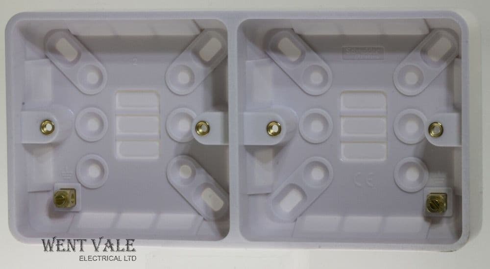 Schneider Electric Lisse GGBL3020BSSS, presa di corrente doppia con interruttore, senza viti, 13 A, in acciaio inox con inserto nero