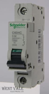 Schneider - Multi 9 - 25648 - C60HC132 - 32a Type C Single Pole MCB New