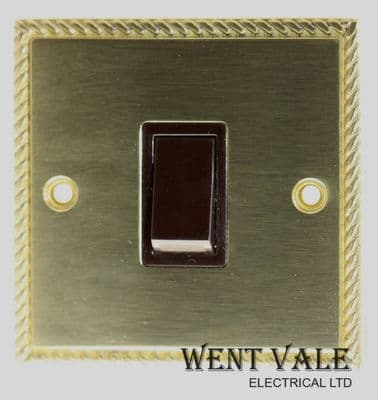 Sector Dynasty Brass - S989 - 20a Double Pole Switch in Rope Edged Brass Finish