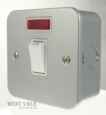 Super Switch Metalclad Range - SW85 - 20a Double Pole Switch With Neon New