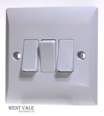 Super Switch Silk Range - SW8 - 10ax 3 Gang 2 Way Plate Switch New