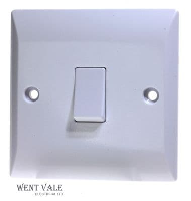 Super Switch Silk Range - SW9 - 10ax Intermediate Switch Plate New