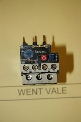 Telemecanique LR2 D1307 - 1.6 to 2.5a Triple Pole Contactor Overloads Used