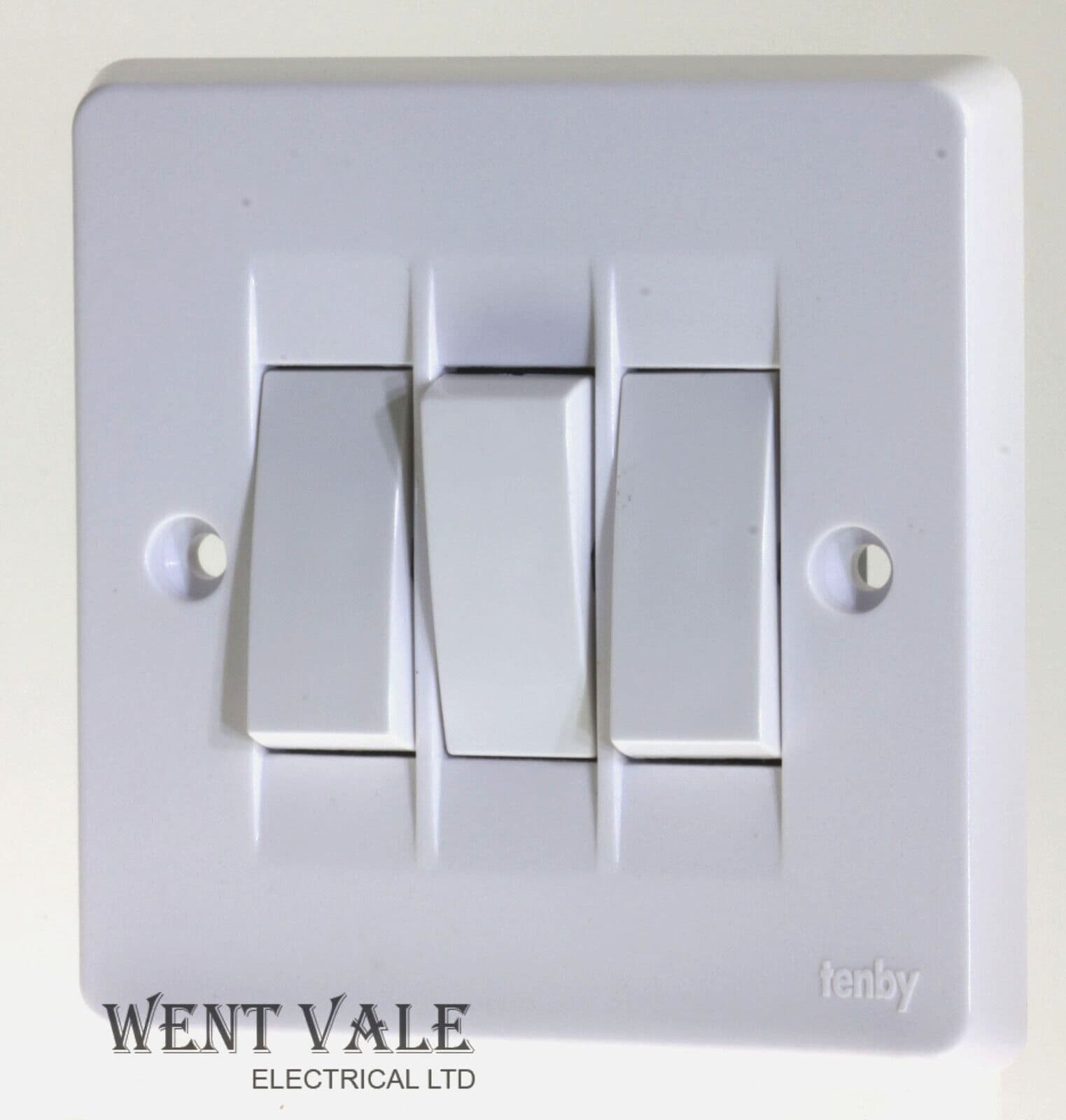Function Plate Assembly Three Way Tenby-Legrand - 7360 32 - 10a Three Gang Two Way Plate Switch New