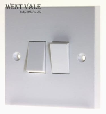 Vimark - V1204X - 10a Two Gang Two Way Switch New