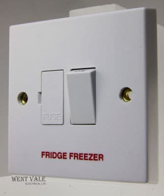 Volex - VX1080FF - 13a White Moulded Switched Fused Spur Marked 