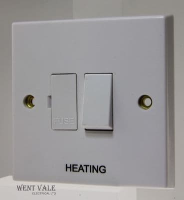 Volex - VX1080HTG - 13a White Moulded Switched Fused Spur Marked 