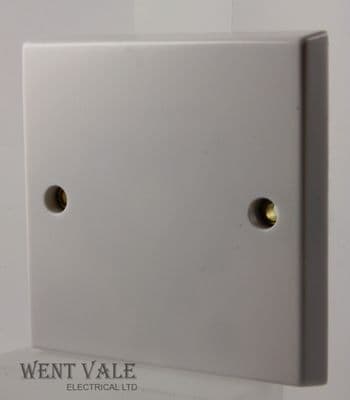 Volex - VX9990 - 25a White Moulded One Gang Flex Outlet Plate Un-used