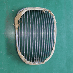BD13022 - XK150 Grille (Original)