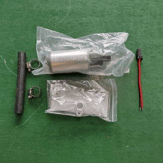 C2N3866 - Fuel Pump XJ8 / XK8