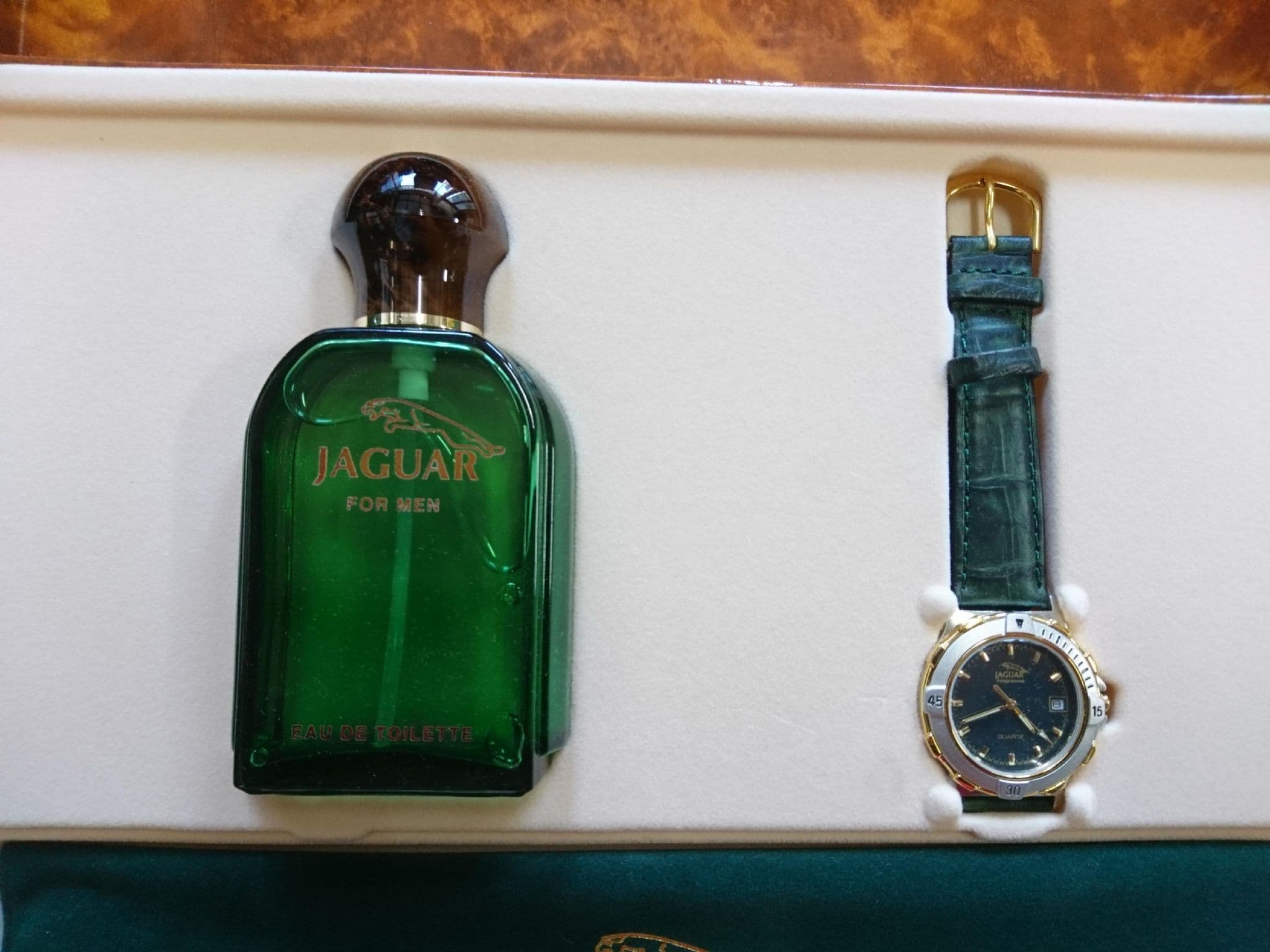 JMM2663 - Jaguar Watch & Fragrance