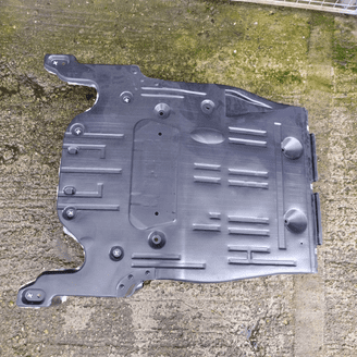 XR855868  - Engine Under Tray