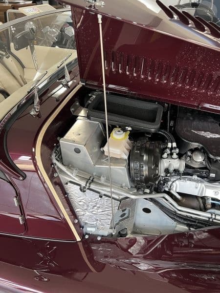 Bonnet Stay for the new Morgan Plus 4 Cars - Windproof