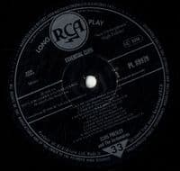 Elvis Presley - Germany - Essential Elvis Vol. 1 (PL 89979) Gatefold Sleeve - M-/M-
