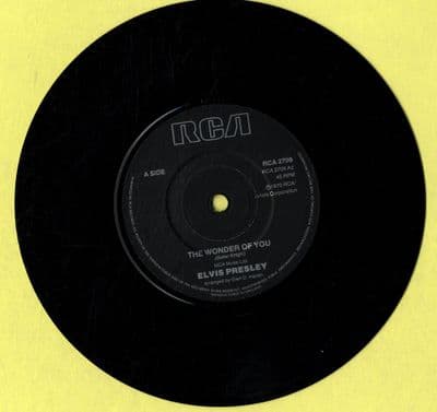 Elvis Presley - The Wonder Of You/Mama Liked The Roses (2709) Black Label - Solid Centre -M-