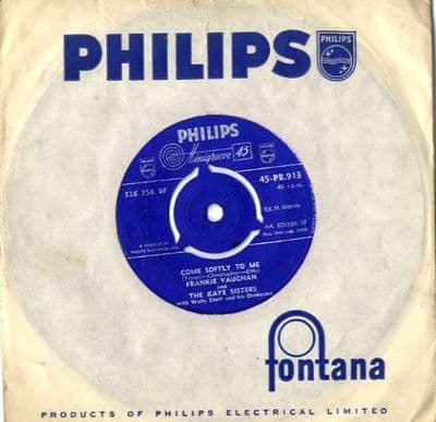 Frankie Vaughan & Kaye Sisters - Come Softly To Me/Say Something Sweet (PB 913)