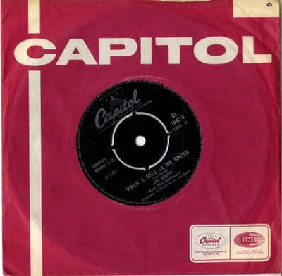 Joe South - Walk A Mile In My Shoes/Shelter (CL 15625)