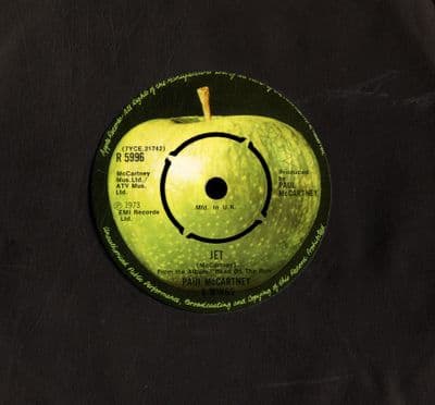 Paul McCartney & Wings - Jet/Let Me Roll It (R 5996)