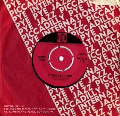 Sandie Shaw - Puppet On A String/Tell The Boys (7N 17272)