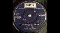 Tom Jones - A Minute Of Your Time/Looking Out My Window (F 12854) M-