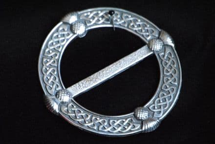 Ladycrow Pewter Scarf Ring "Celtic Knot with Thistles"