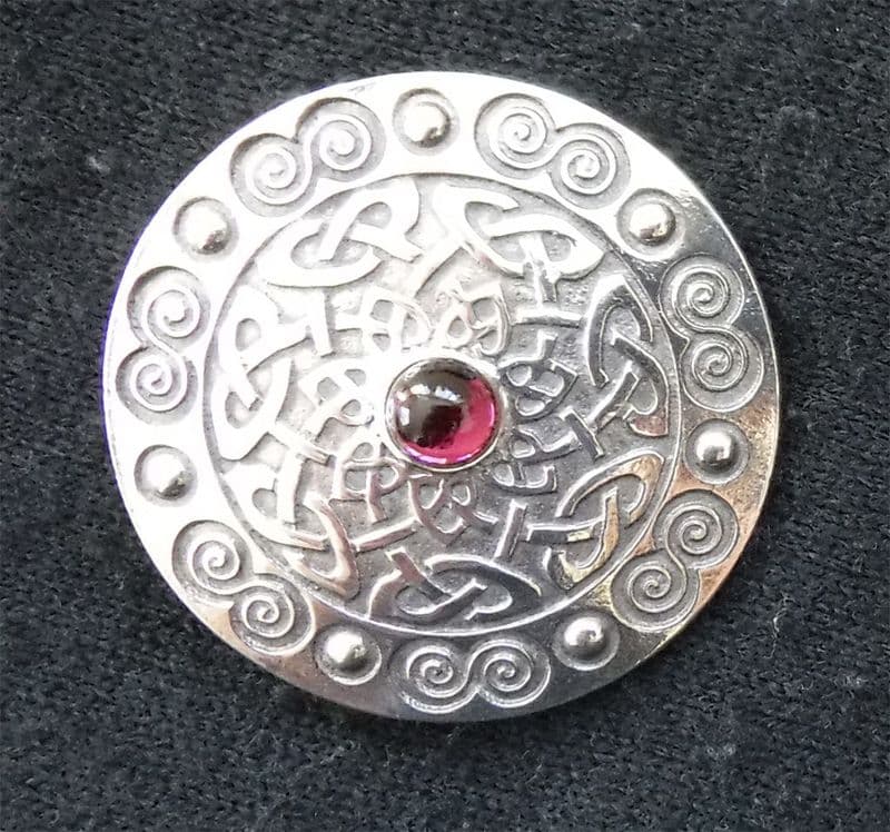 Ladycrow Pewter Scarf Ring "Celtic Spiral"