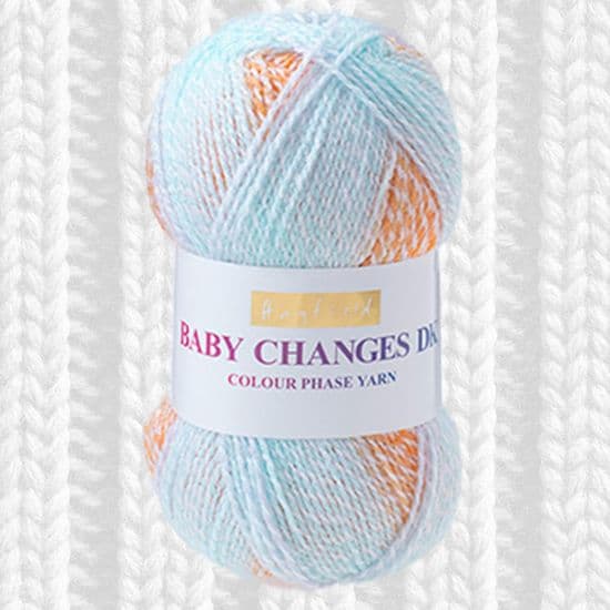HAYFIELD BONUS BABY CHANGES DK KNITTING YARN & PATTERNS