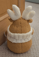 KBP-193 KNITTING BY POST CHUNKY REINDEER DOOR STOP KNITTING PATTERN