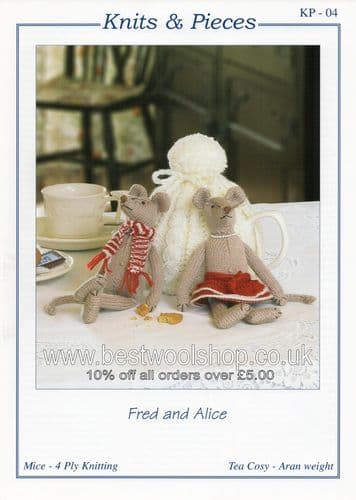 KP04 KNITS & PIECES FRED & ALICE MOUSE & TEA COSY KNITTING PATTERN BY SANDRA POLLEY