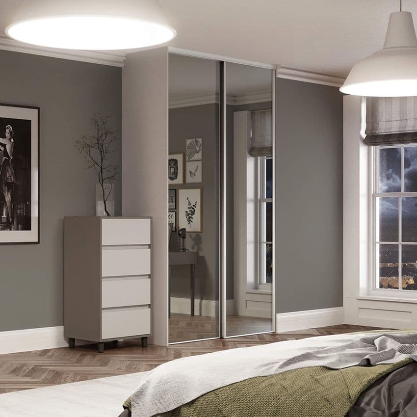 2 x 762mm White frame / Mirror sliding doors for an opening width of 1498mm