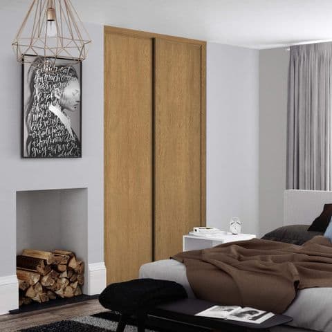 2 x 914mm Spacepro Shaker Oak Panel Sliding Doors for an opening width 1753mm