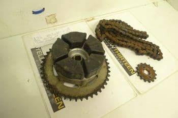 AJS TN25 250 BREAKING. REAR SPROCKET HUB & CUSH CRIVE + CHAIN SPROCKET AJS XGJ250-21 (LOC-D)