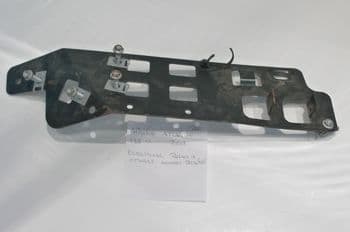 APRILIA ATLANTIC 125 ELECTRICAL RELAY + OTHERS HOLDER BRACKET (67-A)