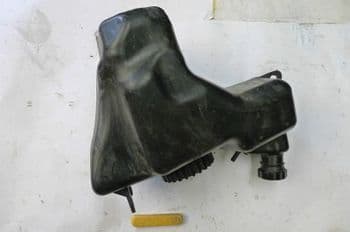 APRILIA ATLANTIC 125 FUEL TANK AND FUEL PUMP BIKE BREAKERS #2(LOC-A)