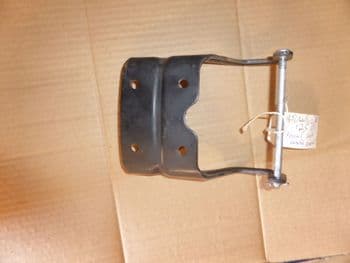APRILIA ATLANTIC 125 SEAT HINGE & BRACKET KIT (67-A)