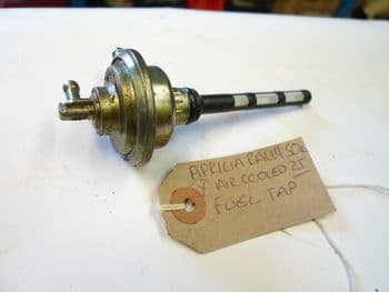 APRILIA RALLY FUEL TAP BIKE BREAKING (LOC-A)