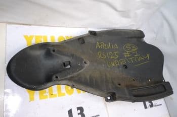 APRILIA RS 125 REAR UNDERTRAY   #1  (CON-D)