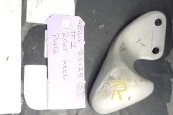 APRILIA RS 125 RIGHT HEEL PLATE #1 (CON-D)