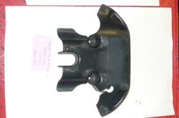 APRILIA RS4 125 BREAKING.  BOTTOM YOKE FAIRING B043285   #2   (LOC-C)