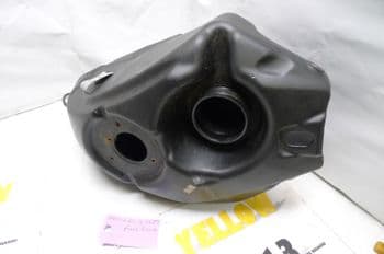 APRILIA RS4 125 BREAKING. FUEL TANK BIKE BREAKERS EBAY #2 (LOC-C)