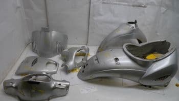 APRILIA SCARABEO 100 JOB LOT OF FAIRING PARTS x 10 PARTS ((WEB-STOCK)) (LOC-A)