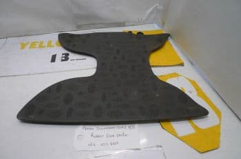 APRILIA SCARABEO 100 RUBBER FOOTPLATE DIS 102469 (LOC-A)