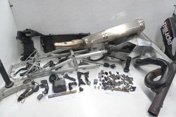 APRILIA TUONO 1000 ASSORTMENT OF PARTS FOR REPAIRS OR PARTS ONLY (LOC-F)