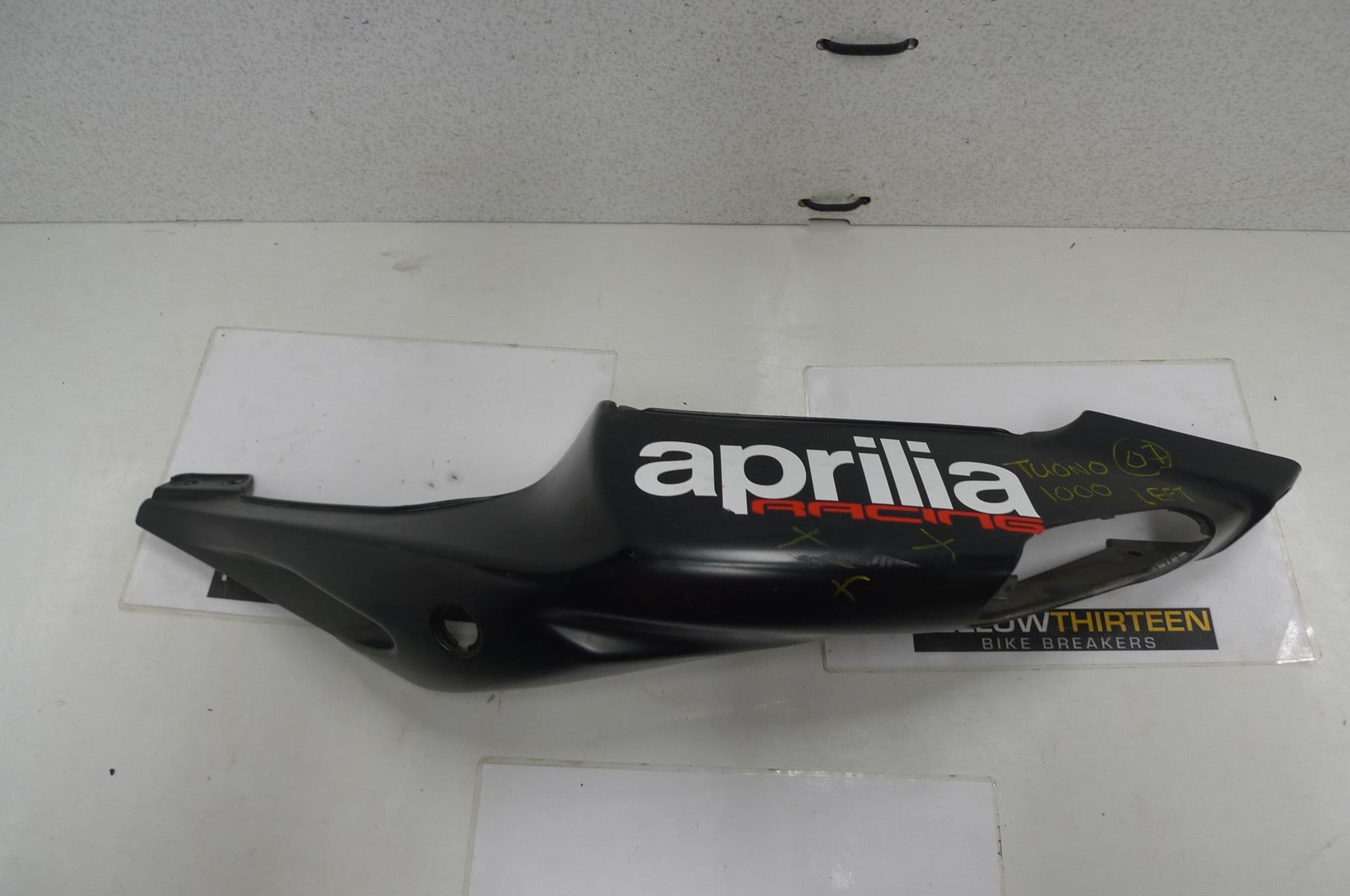 APRILIA TUONO 1000 DIS 109723 LEFT REAR MAIN FAIRING LOC-F