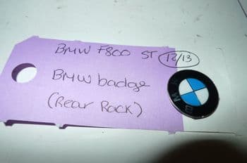 BMW F800ST BMW BADGE (REAR RACK) (CON-B)